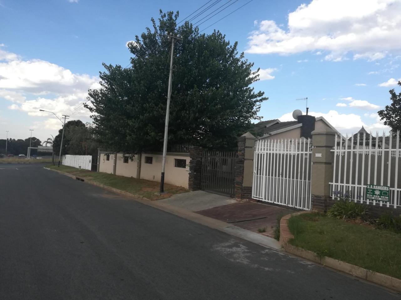 Apartament Lalela House Johannesburg Zewnętrze zdjęcie